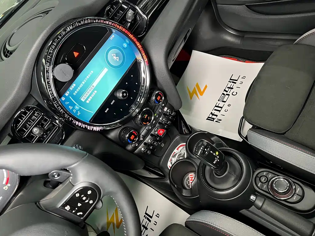 MINI JCW 2022
