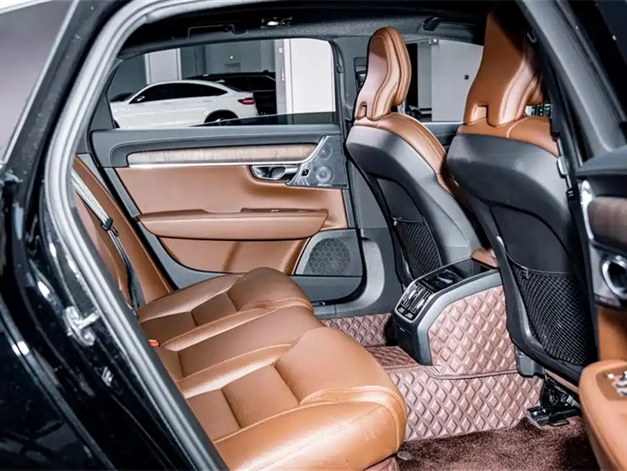 VOLVO S90 2022