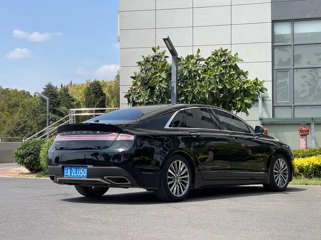 LINCOLN MKZ 2021
