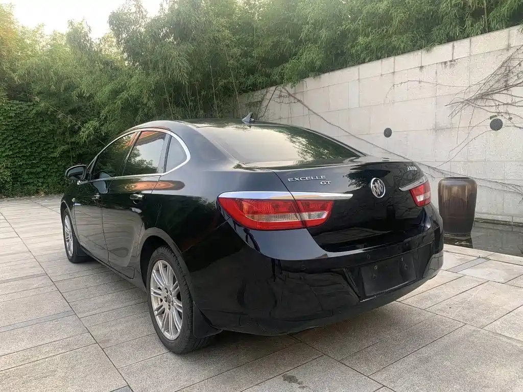 BUICK EXCELLE 2011