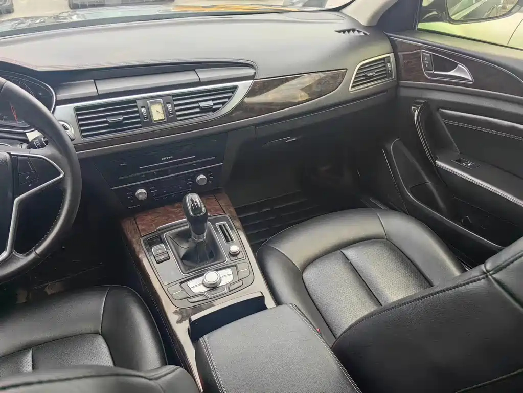 ZOTYE Z700 2016