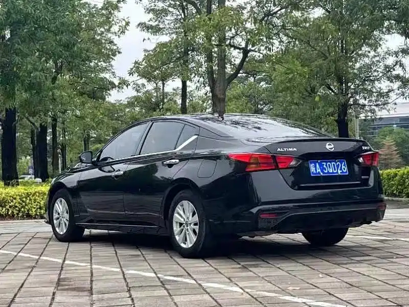 NISSAN TEANA 2020