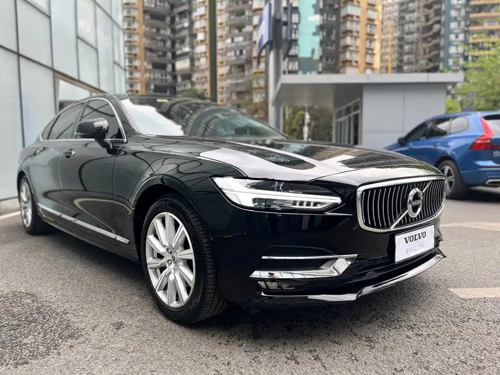 VOLVO S90 2020