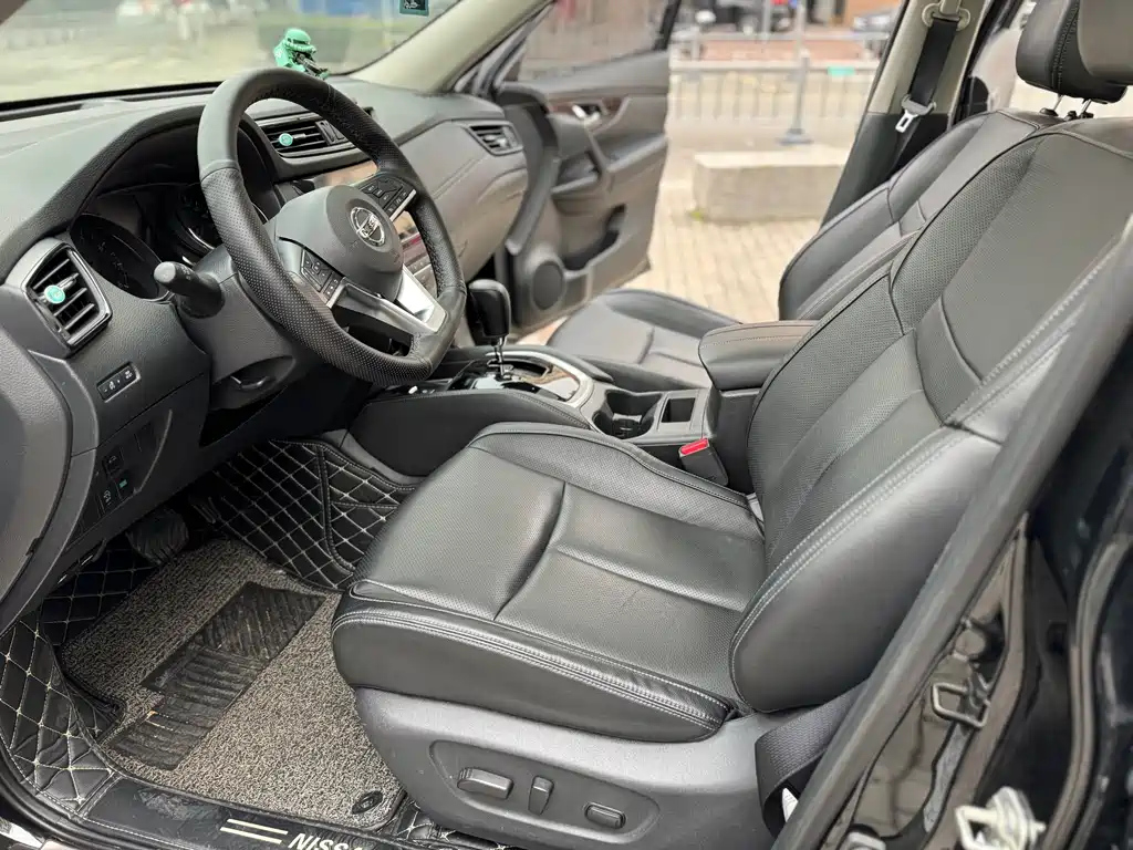 NISSAN X-TRAIL 2020