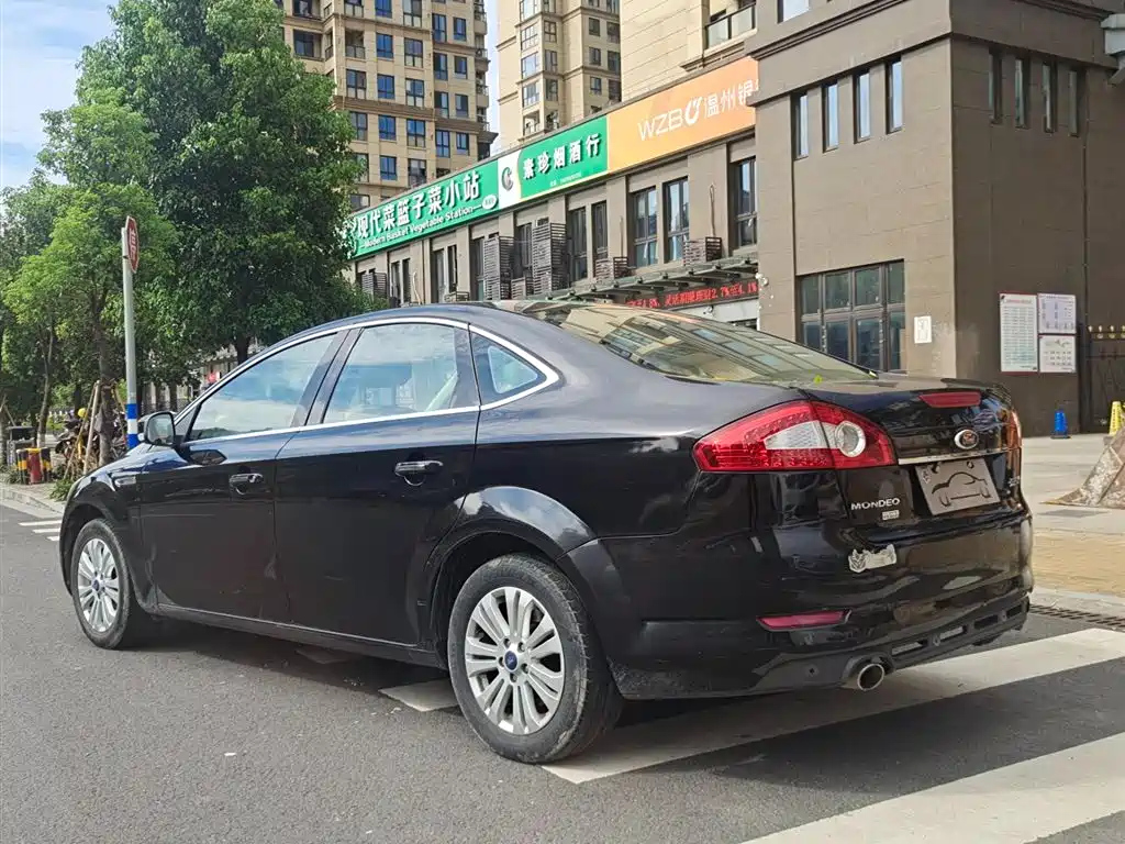 FORD MONDEO - WINNER 2011