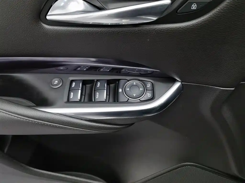 CADILLAC XT4 2021