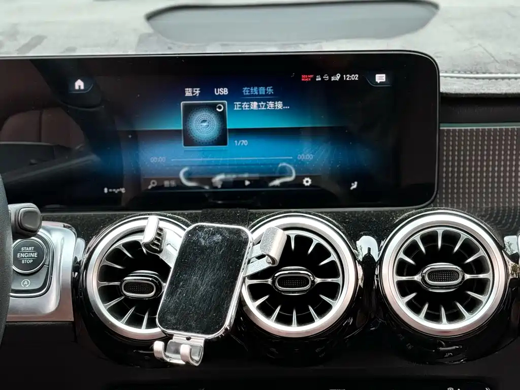 MERCEDES BENZ GLB 2022