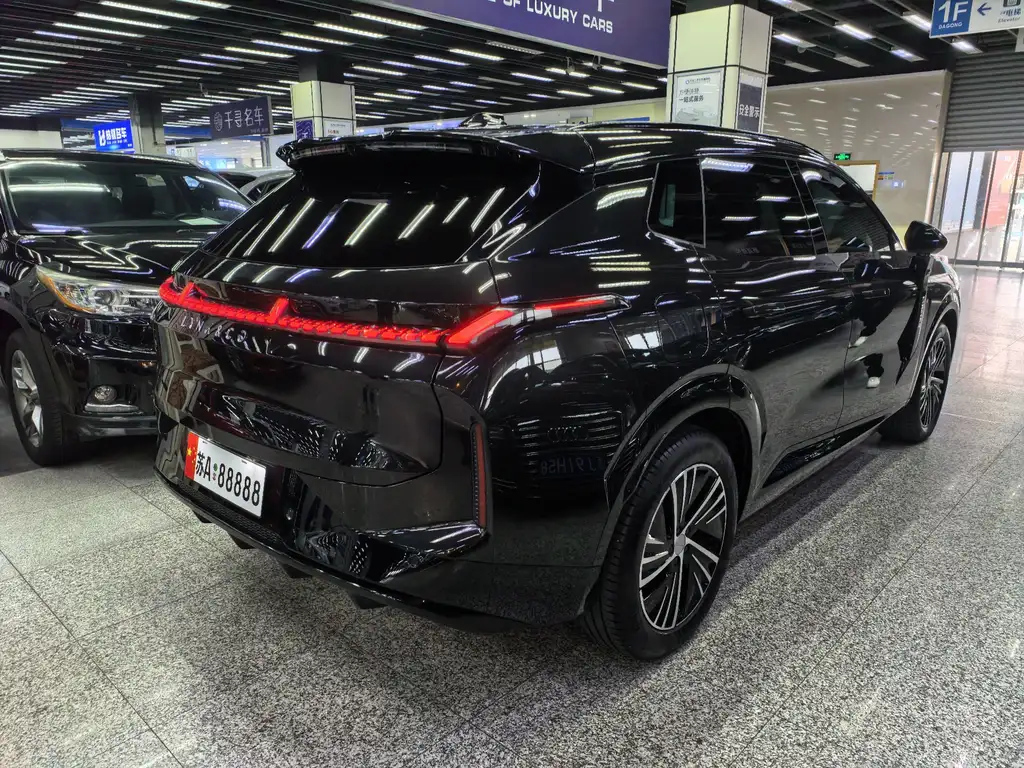 LYNK&CO 08 NEW ENERGY 2023