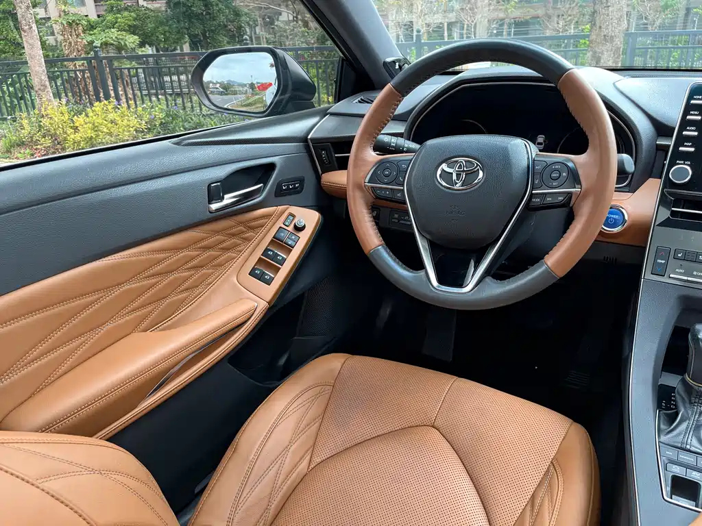 TOYOTA AVALON 2019