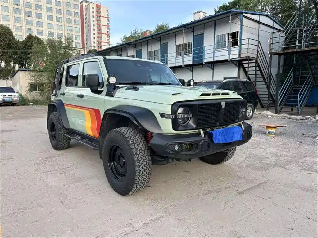 TANK 300 2021