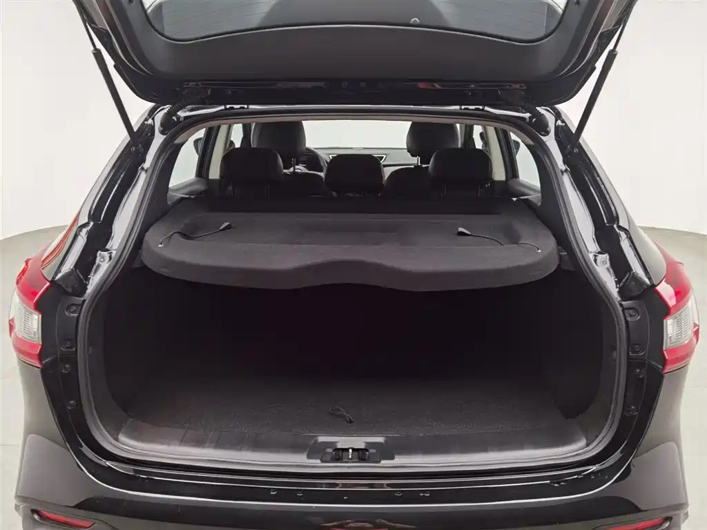 NISSAN QASHQAI 2021