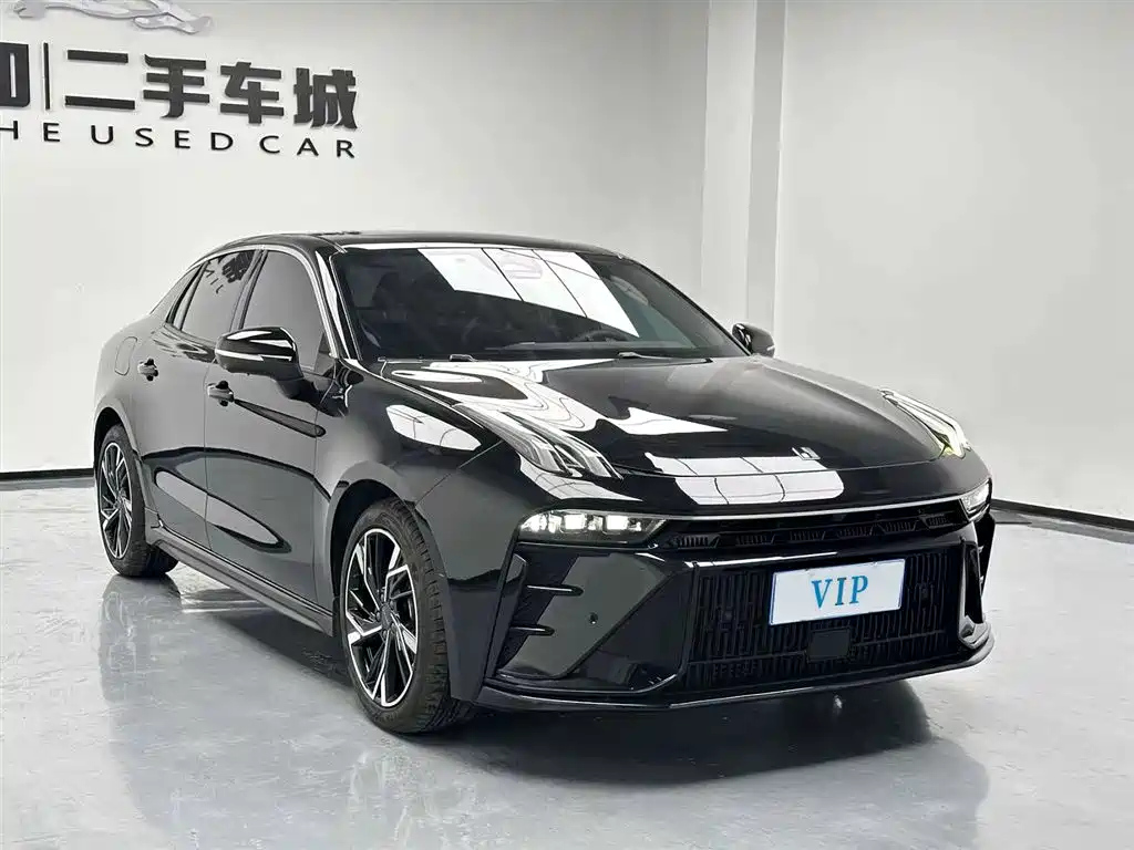 LYNK&CO 03 2022