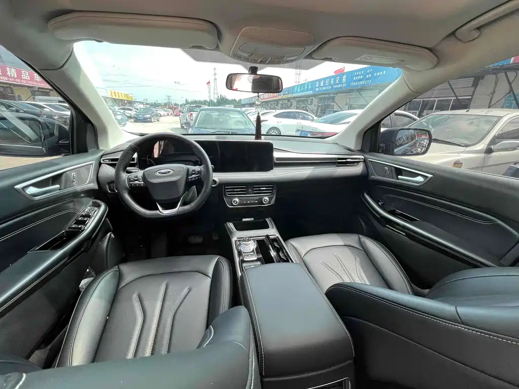 FORD EDGE 2022