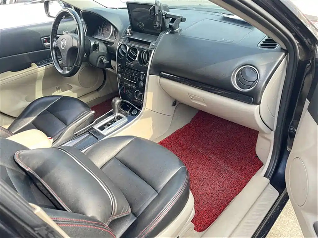 MAZDA 6 2011