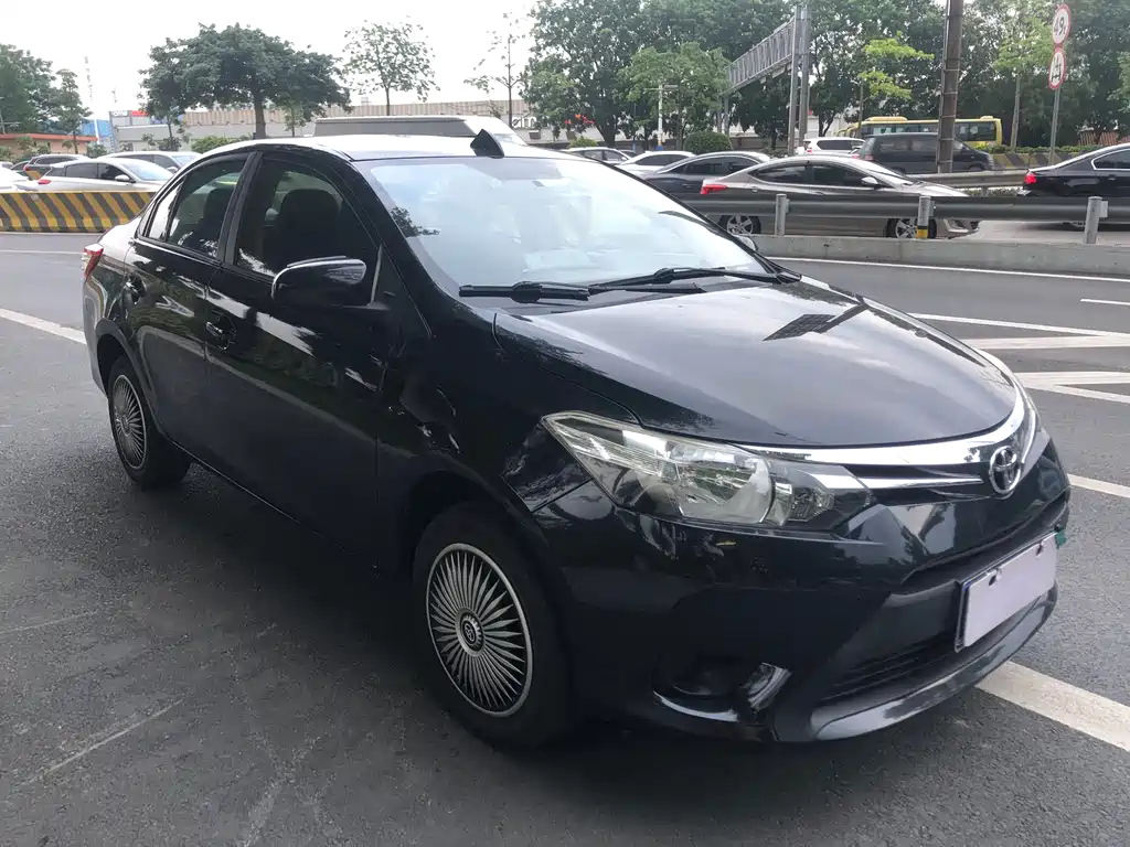TOYOTA VIOS 2015