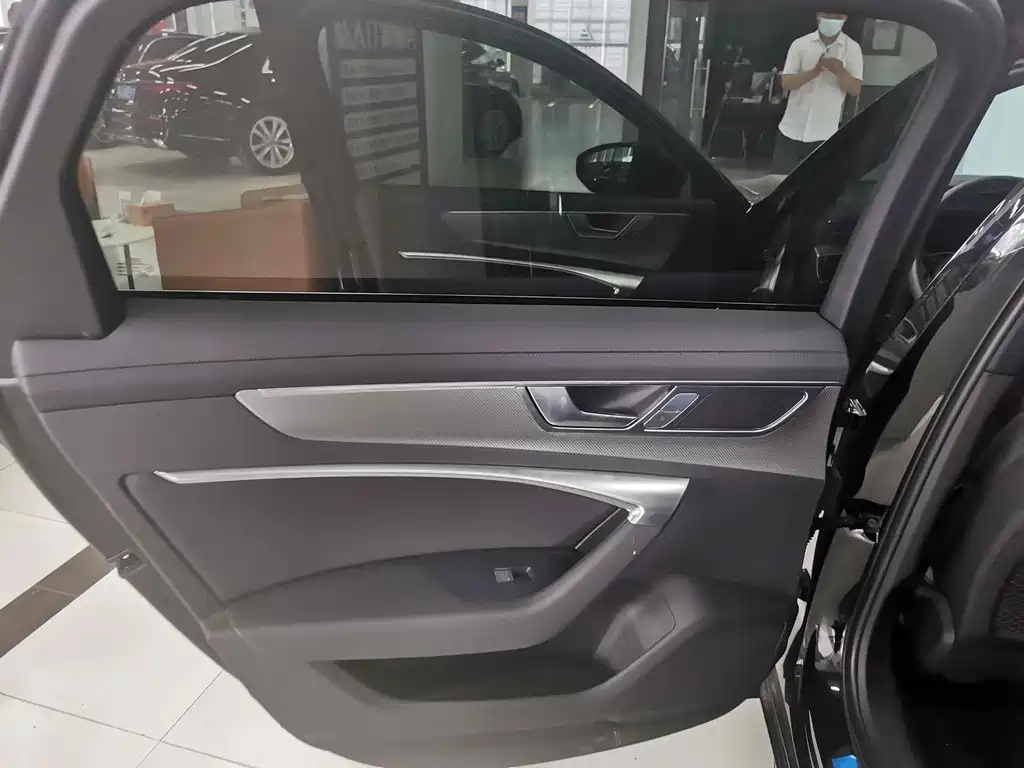 AUDI A6L 2023