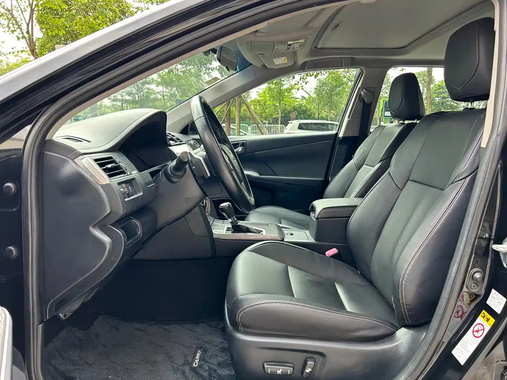 TOYOTA CAMRY 2017