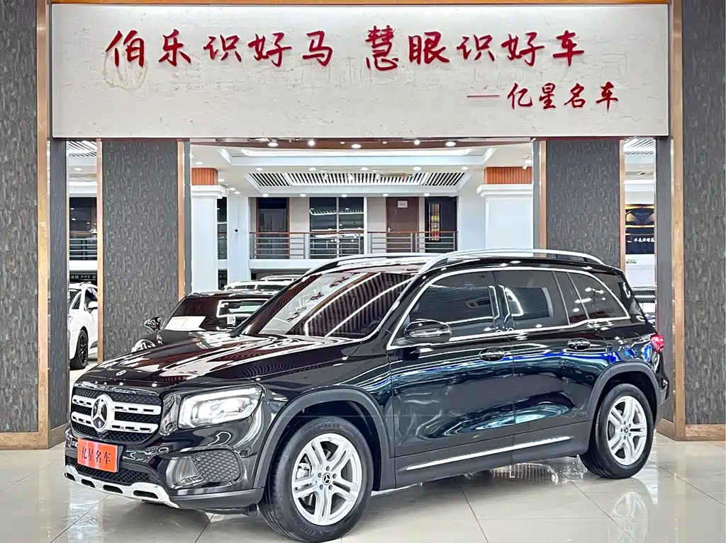 MERCEDES BENZ GLB 2021