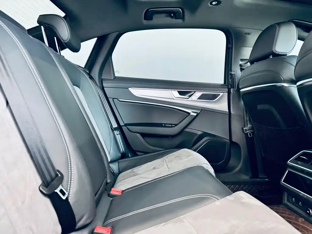 AUDI A6L 2023