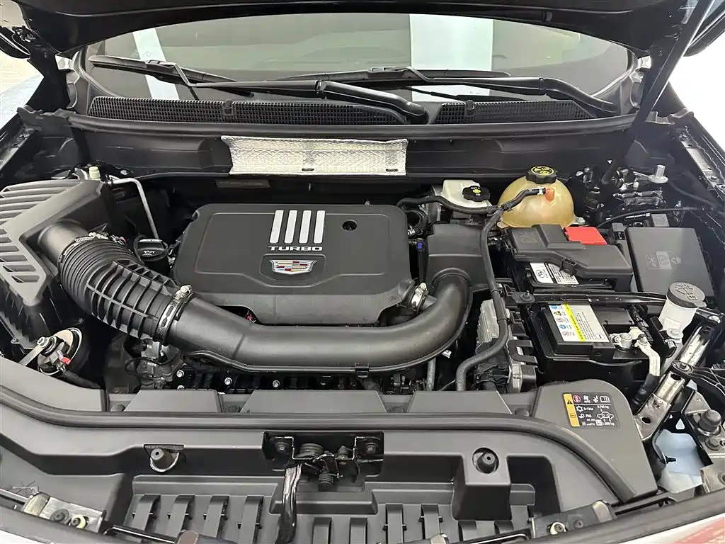 CADILLAC XT5 2020
