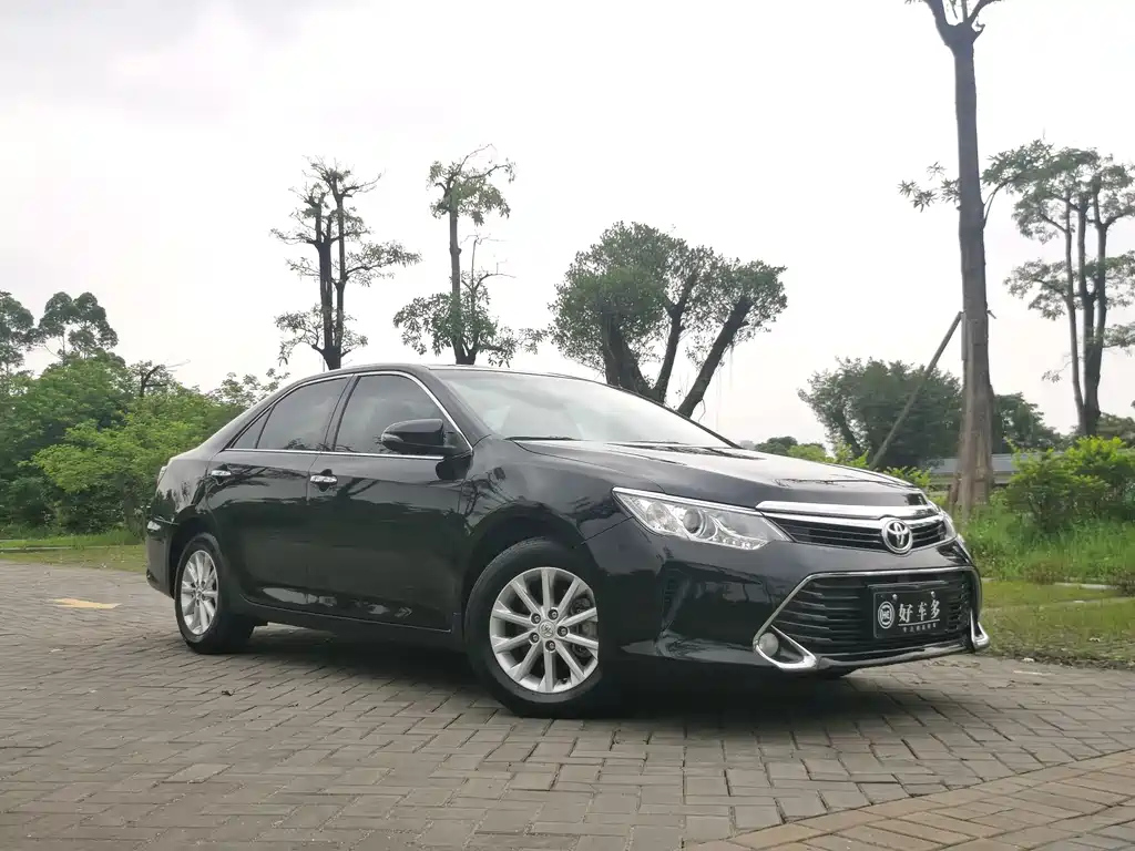 TOYOTA CAMRY 2016