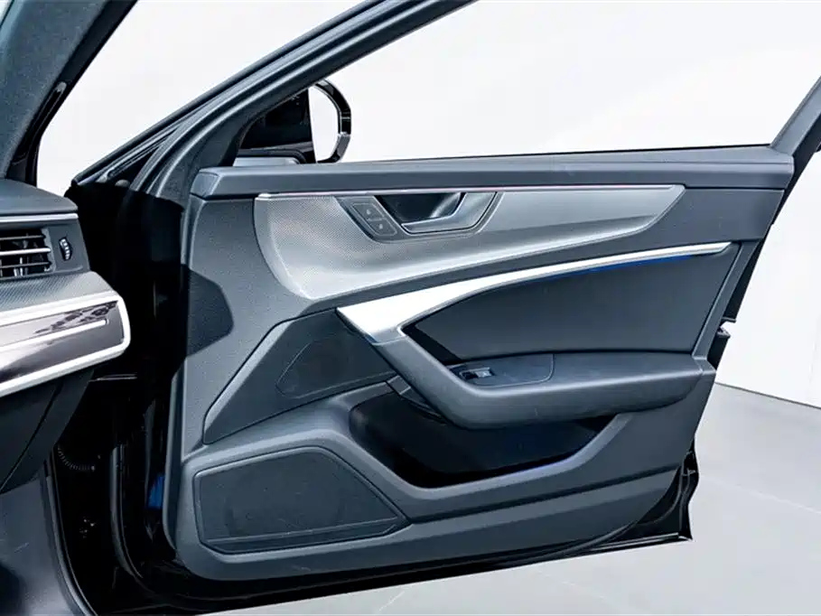 AUDI A6L 2023