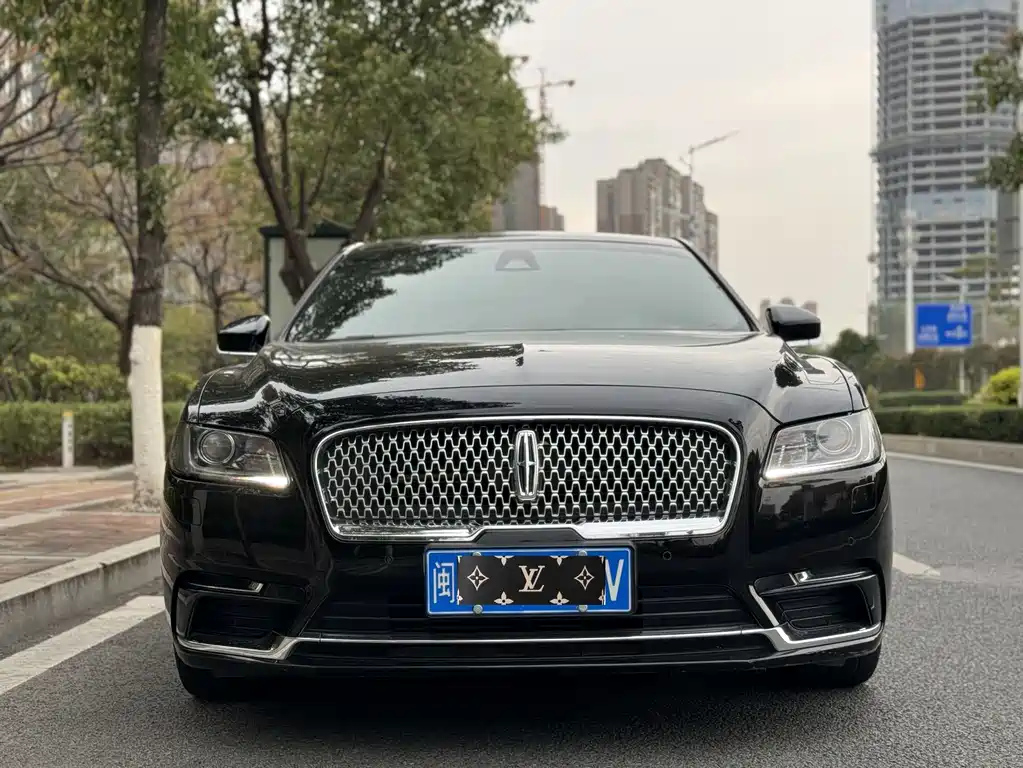 LINCOLN CONTINENTAL 2017