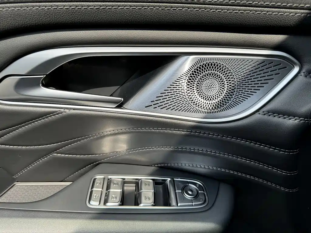 HONGQI HQ9 2023