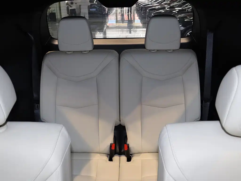 CADILLAC XT6 2021