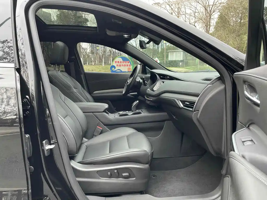 CADILLAC XT4 2020