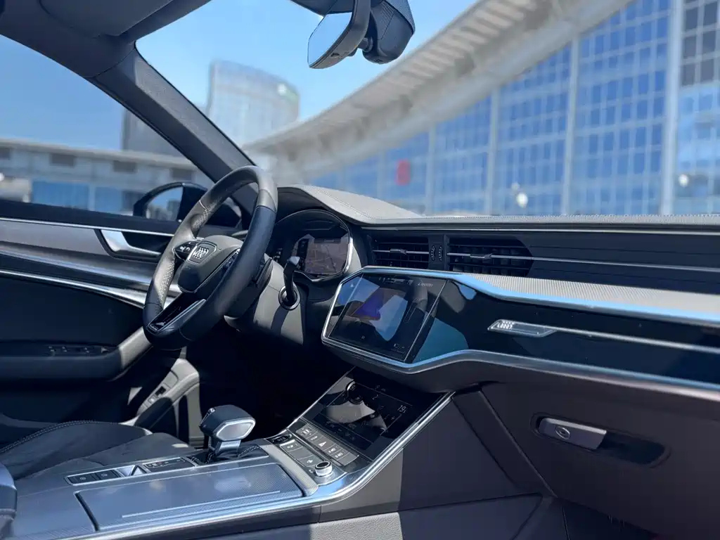 AUDI A6L 2021