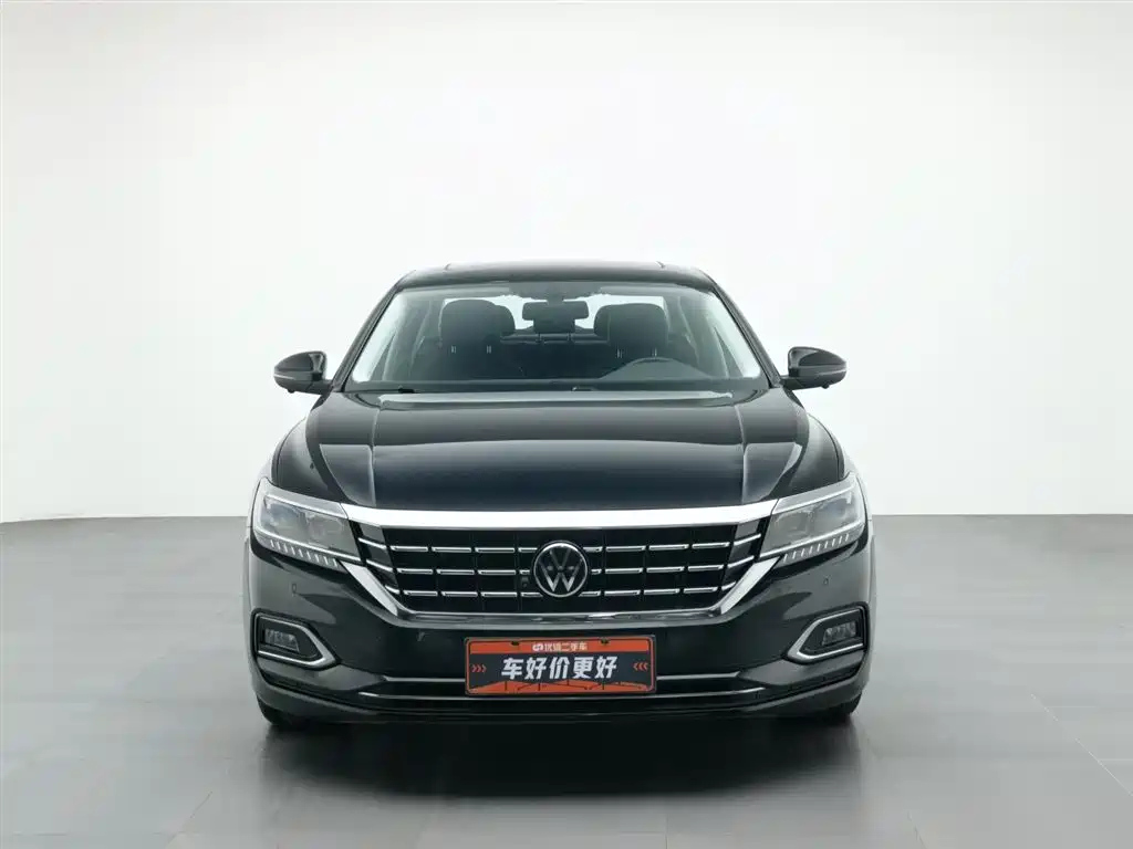 VOLKSWAGEN PASSAT 2021
