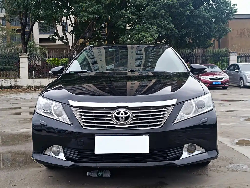 TOYOTA CAMRY 2013