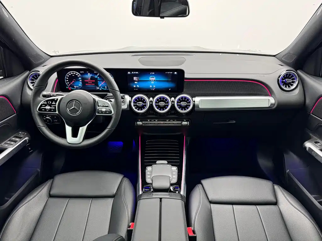 MERCEDES BENZ GLB 2021