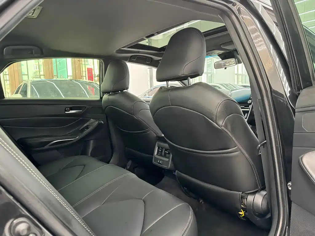 TOYOTA AVALON 2021