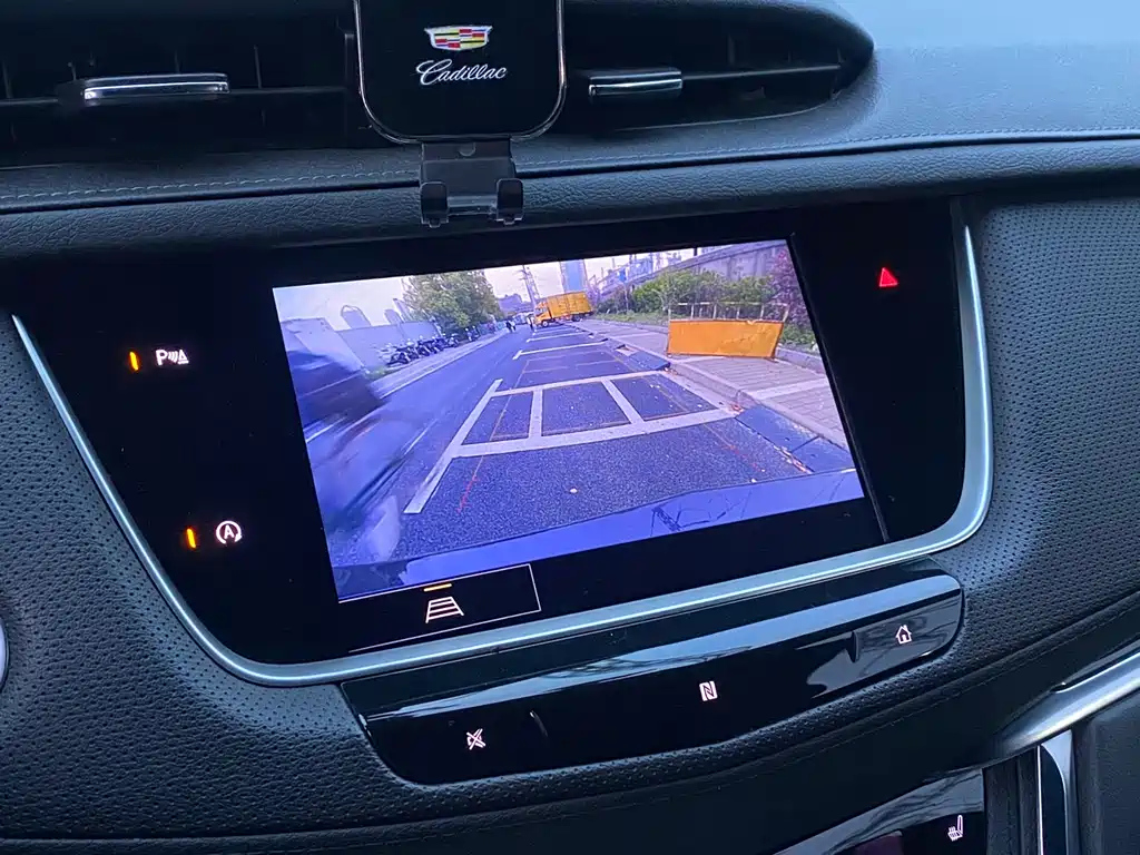 CADILLAC XT5 2021