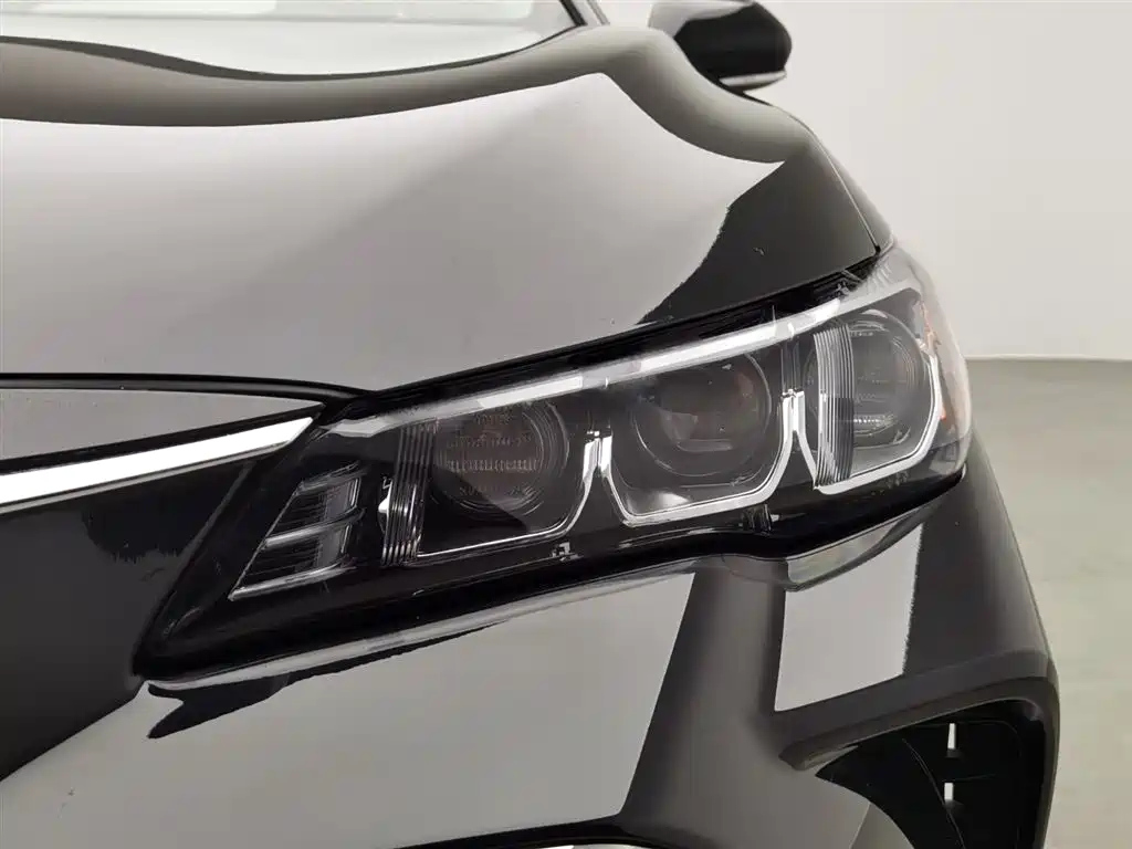 TOYOTA AVALON 2019