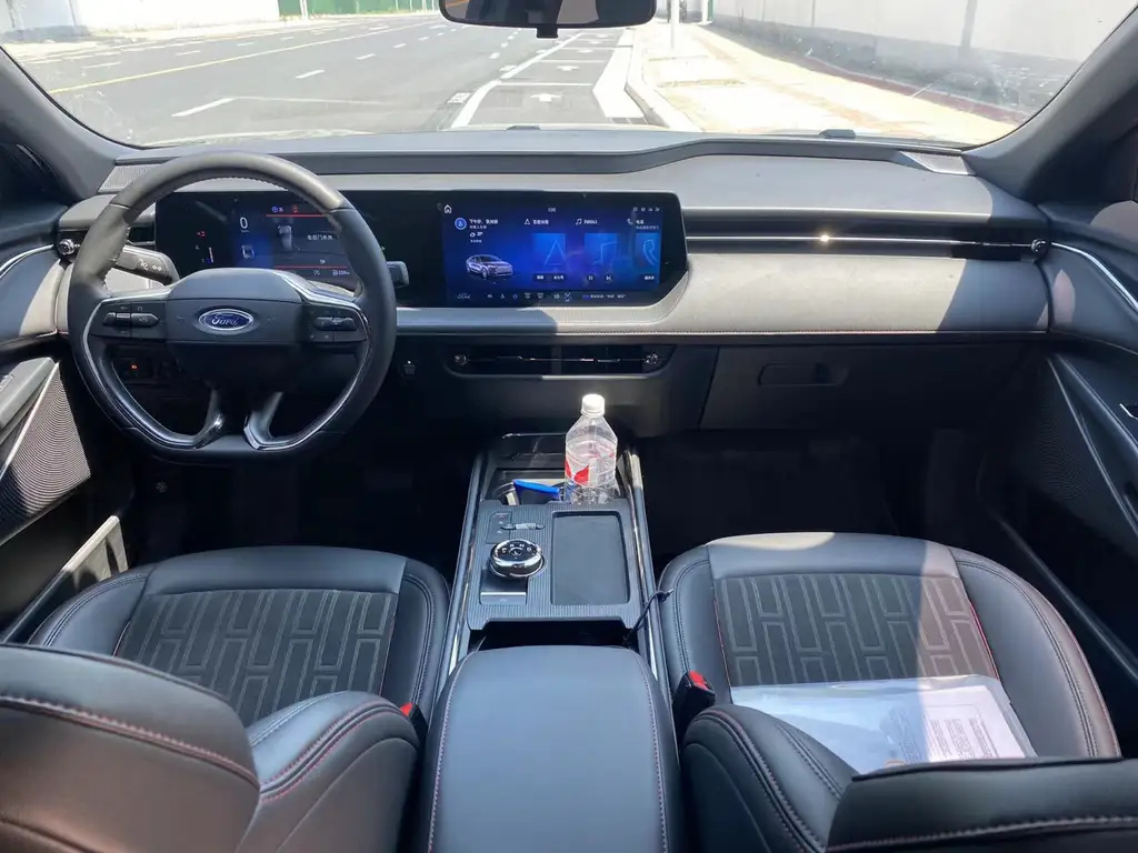 FORD MONDEO 2023