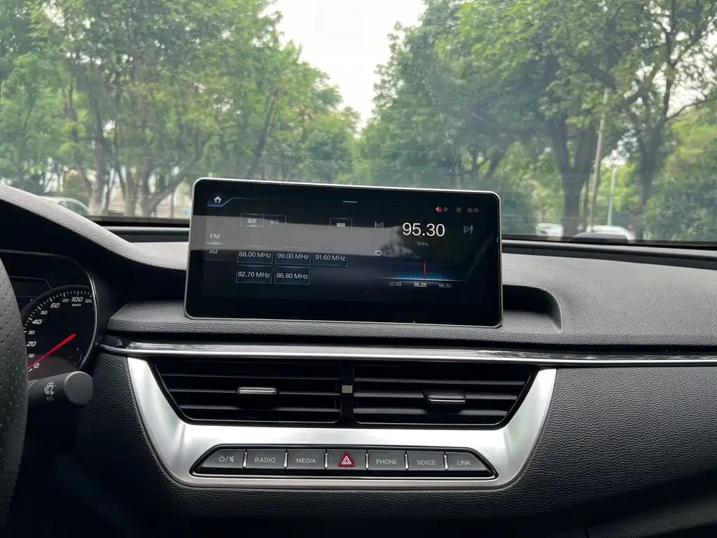HONGQI H5 2021