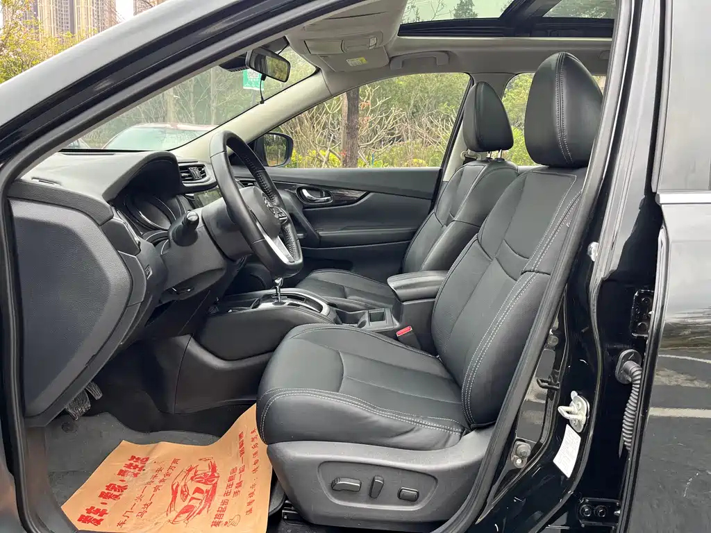 NISSAN X-TRAIL 2019