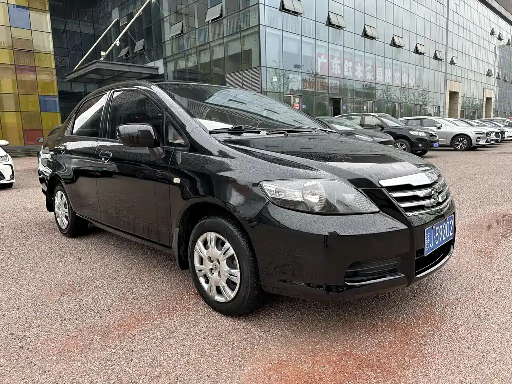EVERUS S1 2012