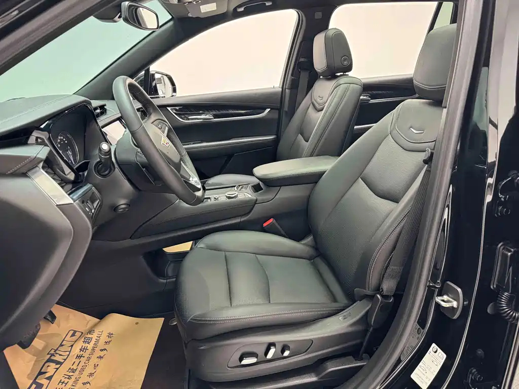 CADILLAC XT6 2022