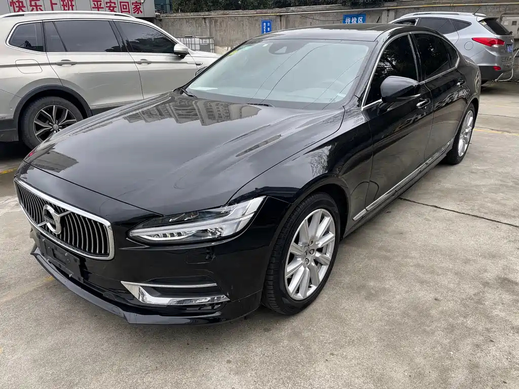 VOLVO S90 2020