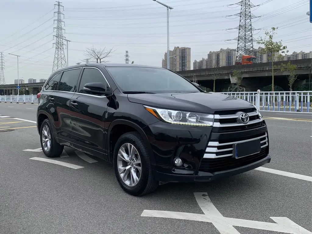 TOYOTA HIGHLANDER 2020