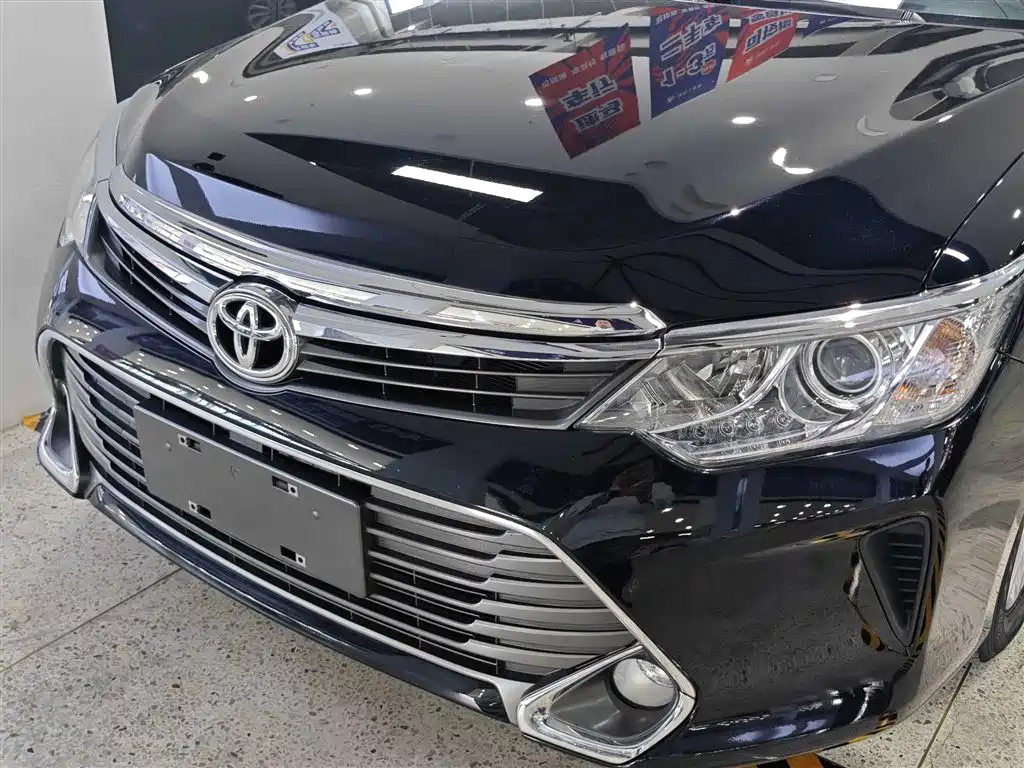 TOYOTA CAMRY 2015