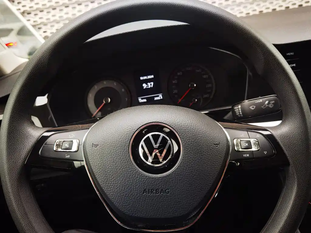 VOLKSWAGEN LAVIDA 2020