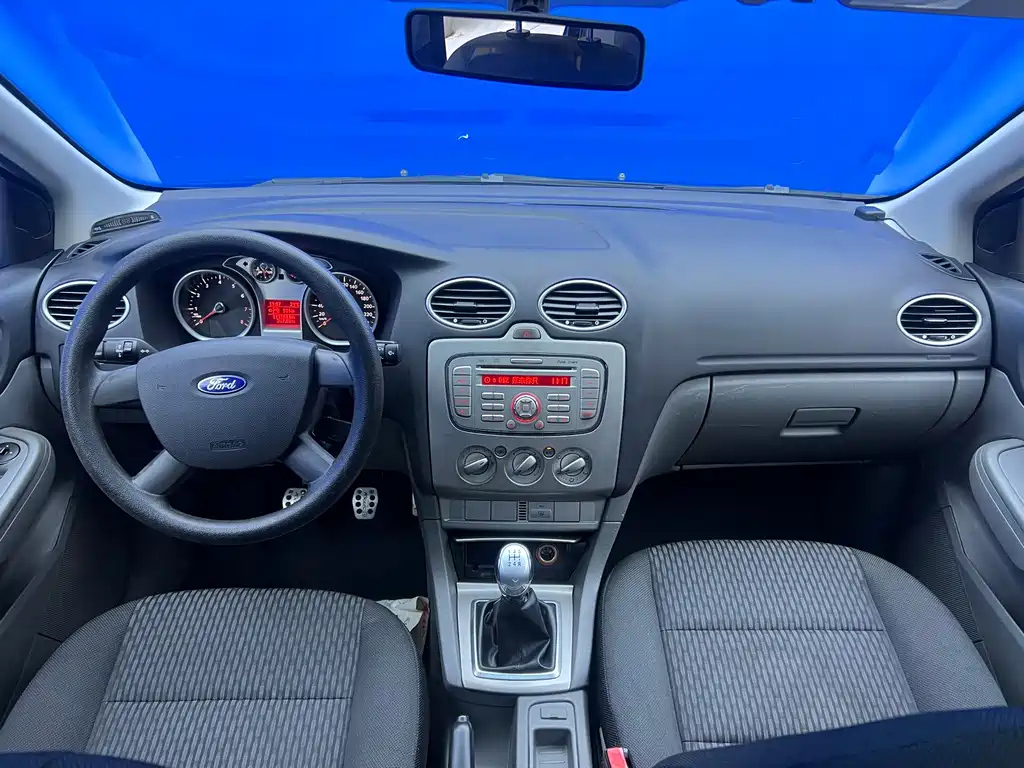 FORD FOCUS 2012