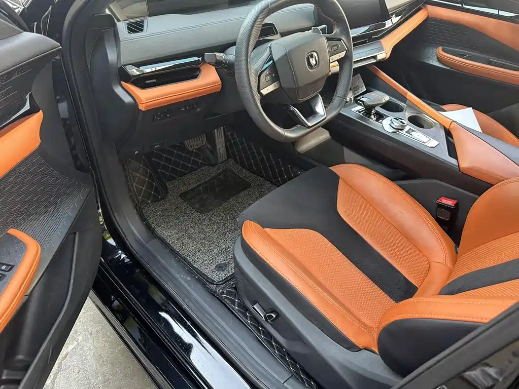 CHANGAN UNI-V 2023