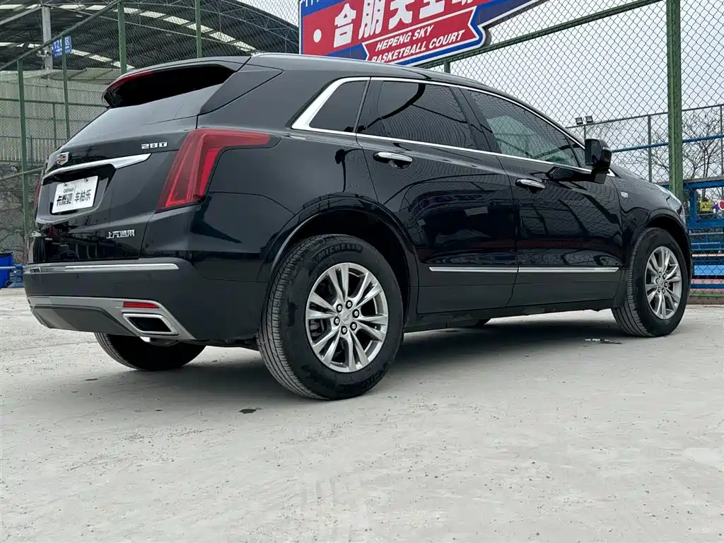 CADILLAC XT5 2021