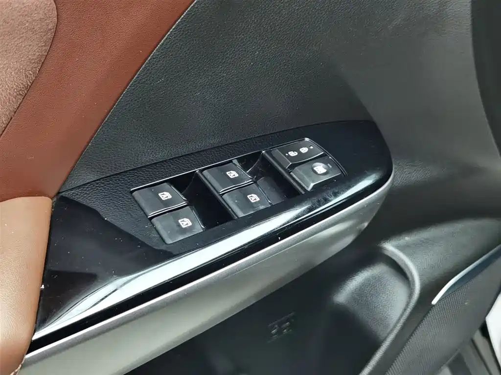 TRUMPCHI GS8 2018
